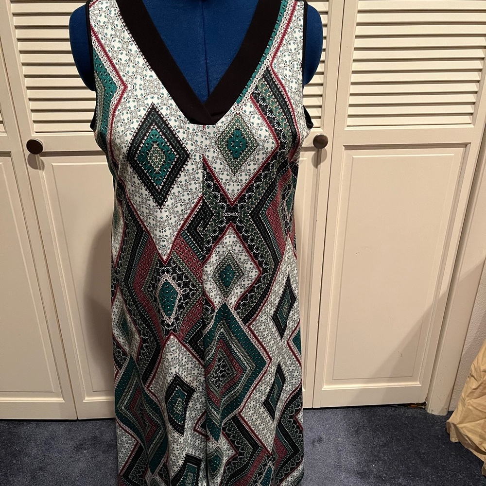 Green and Gray Sleeveless V-Neck Sheath Dress